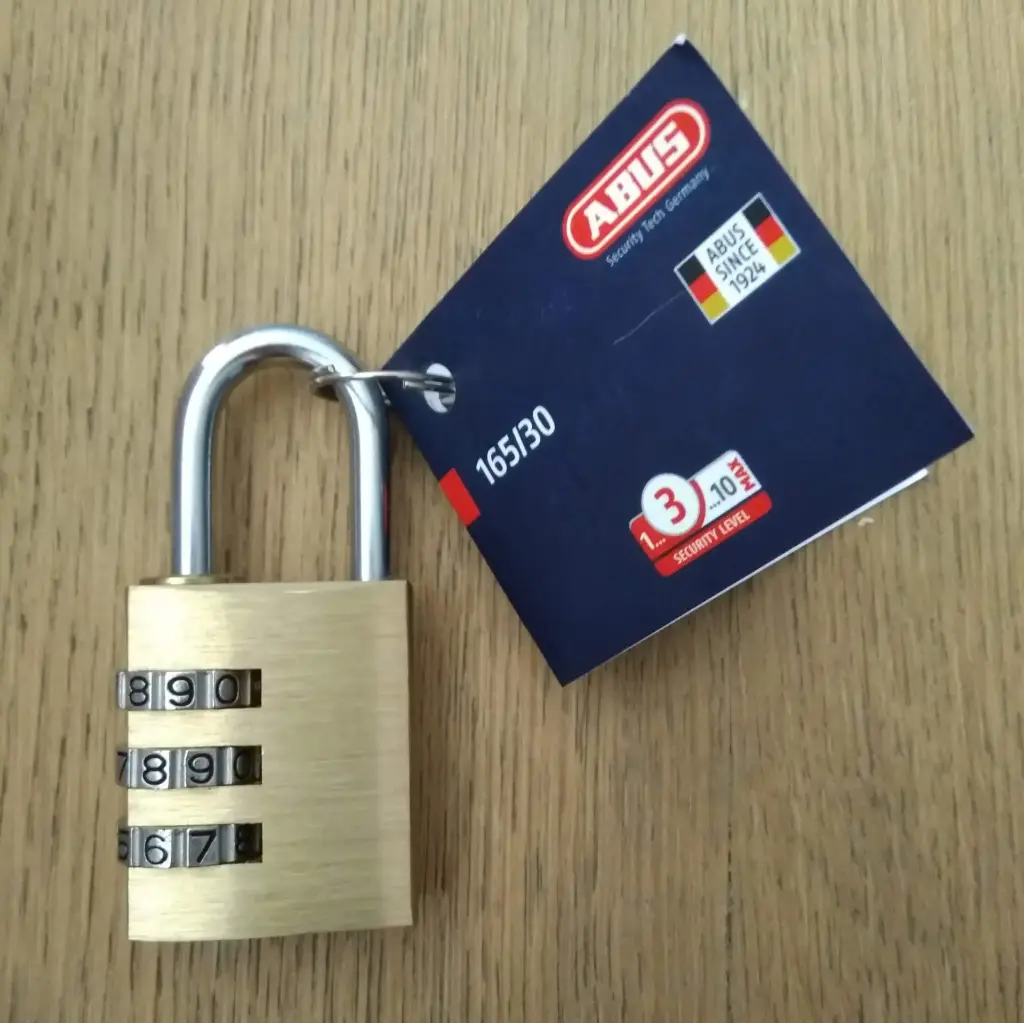 Cadenas à combinaison - conviens aux sellerie